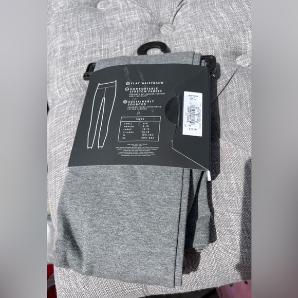 NWT W X-Large High Rise leggings!! Make Me An Offer! - Picture 2 of 3